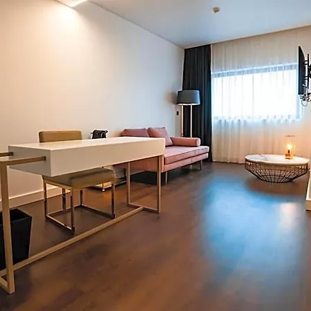 Hotel Hills 4*